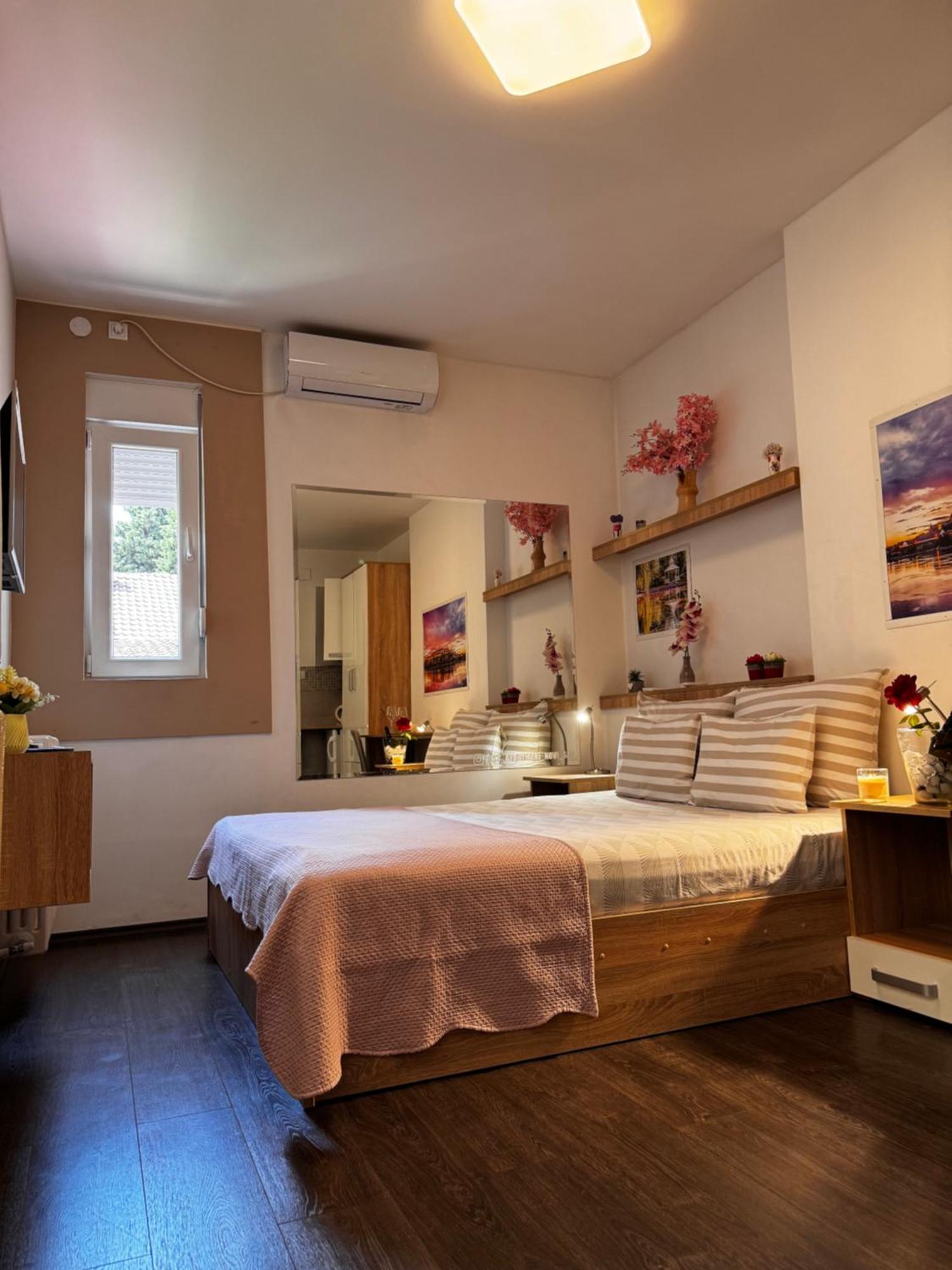 Post Apartmani A-1 Novi Sad Luaran gambar