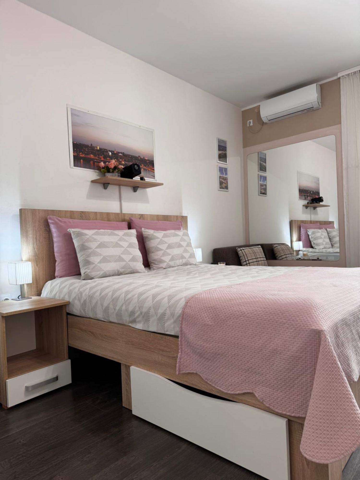 Post Apartmani A-1 Novi Sad Luaran gambar